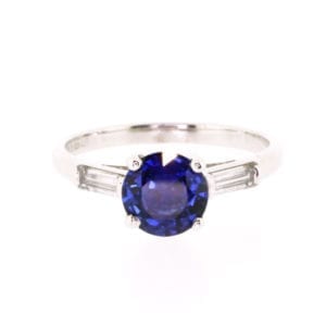 18ct white gold blue sapphire & baguette diamond ring