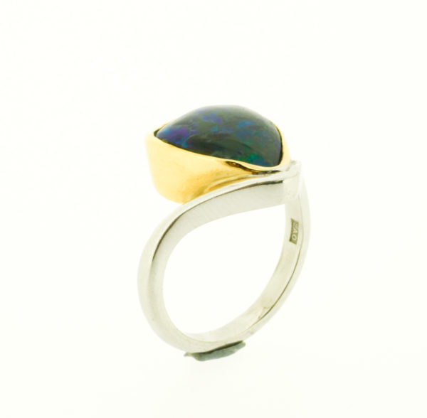 18ct yellow & white gold black opal ring